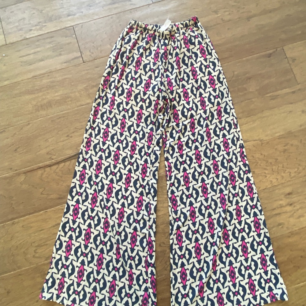 Peach Love California Wide Leg Print Pants in Cream, Navy & Pink